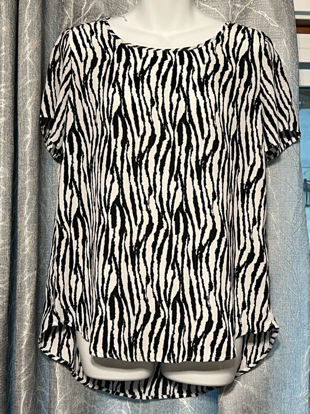 Premise Black and White Zebra Print Top